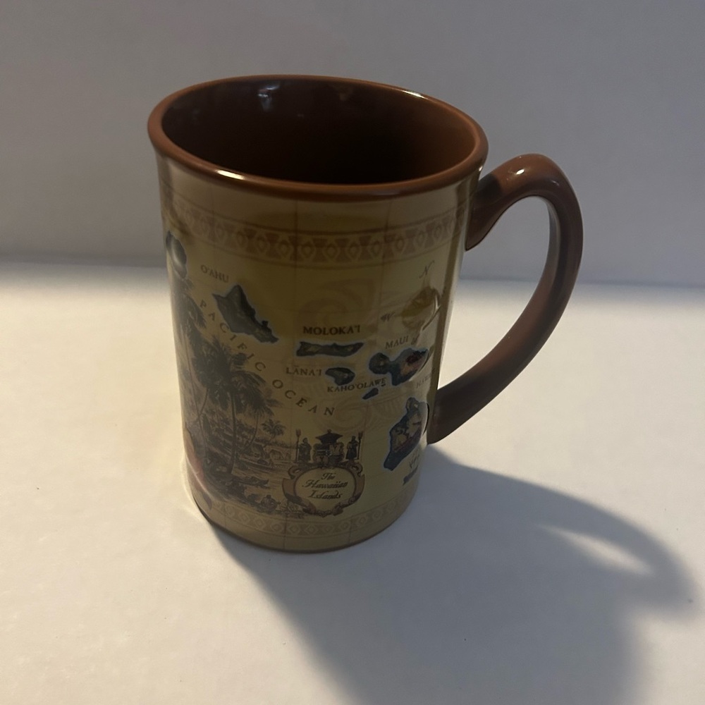 Hawaiian Embossed 3D Coffee Mug  14 oz